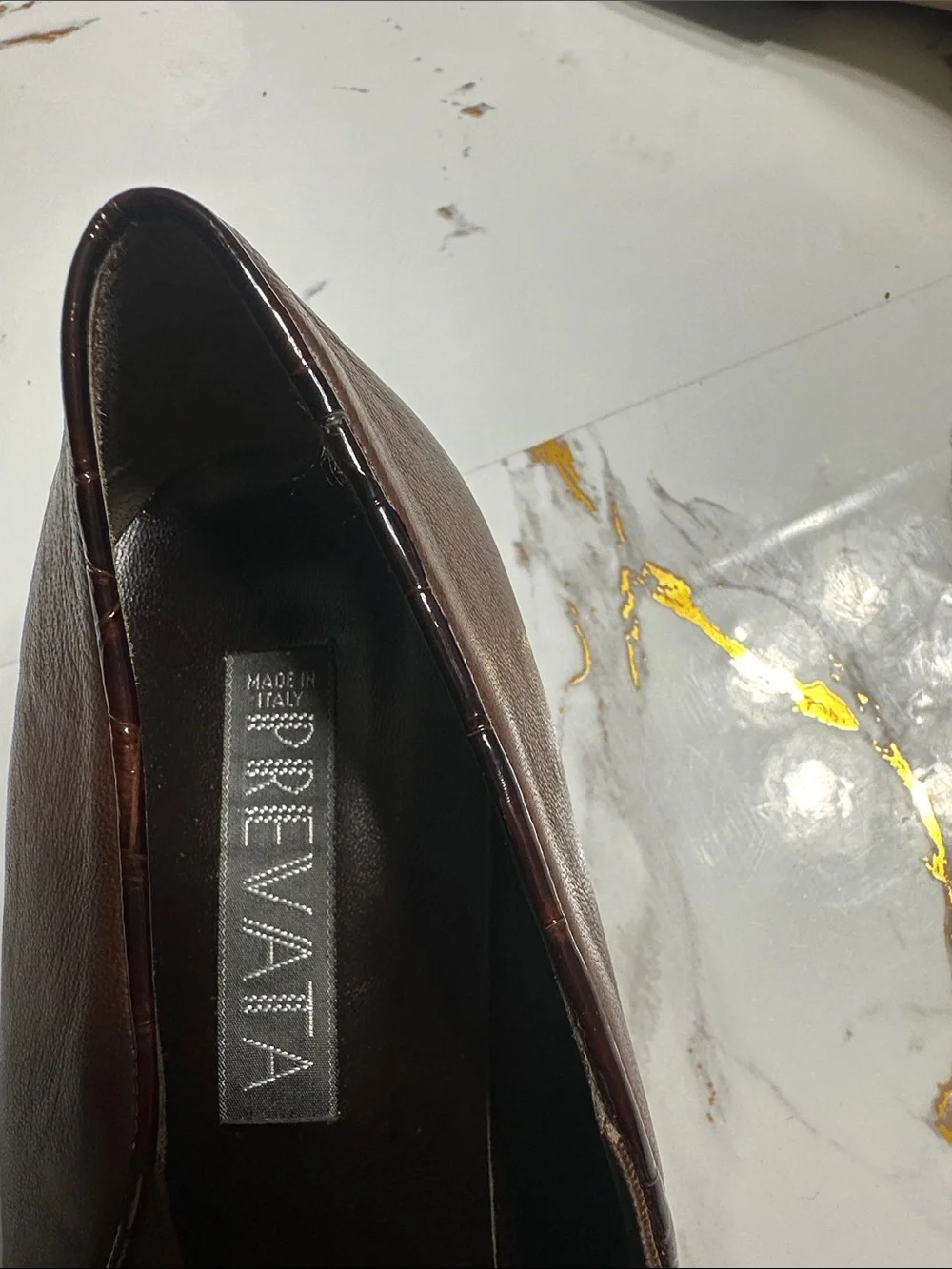 Prevata elegant brown